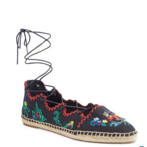 NEW Tory Burch Sonoma  Embroidered Ghillie Flat 6 - Picture 1 of 8